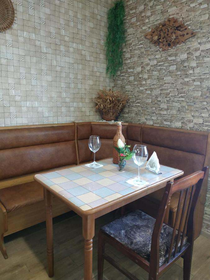 Апартаменти В Новому Будинку В Самому Центрi Khmel'nyts'kyy Exterior foto
